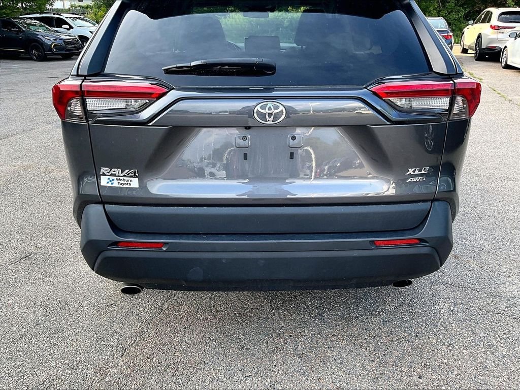 Used 2022 Gray Toyota XLE Premium image 10