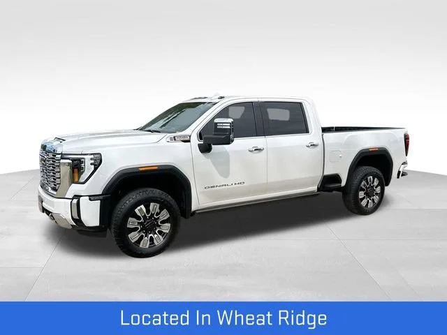 2024 GMC Sierra Denali 4WD Crew Cab Standard Box's photo