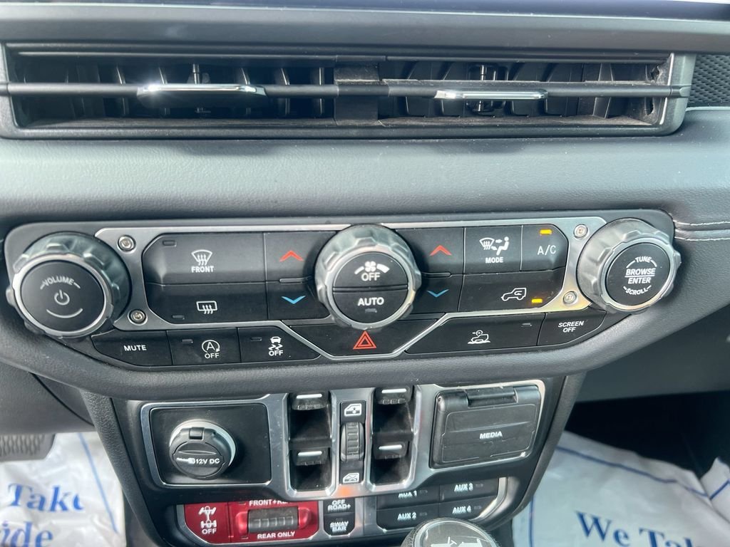 Used 2025 Black Jeep Rubicon image 16