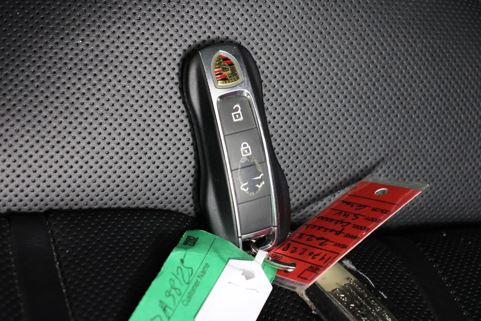 Used 2022 Chalk Porsche Turbo image 34