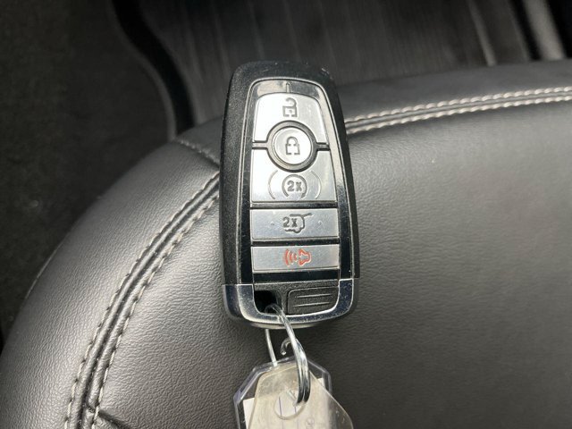Used 2023 Agate Black Ford XLT image 29