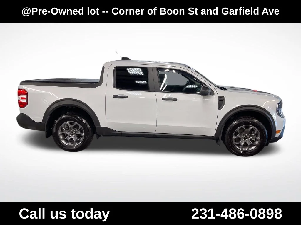 Used 2025 White Ford XLT image 6