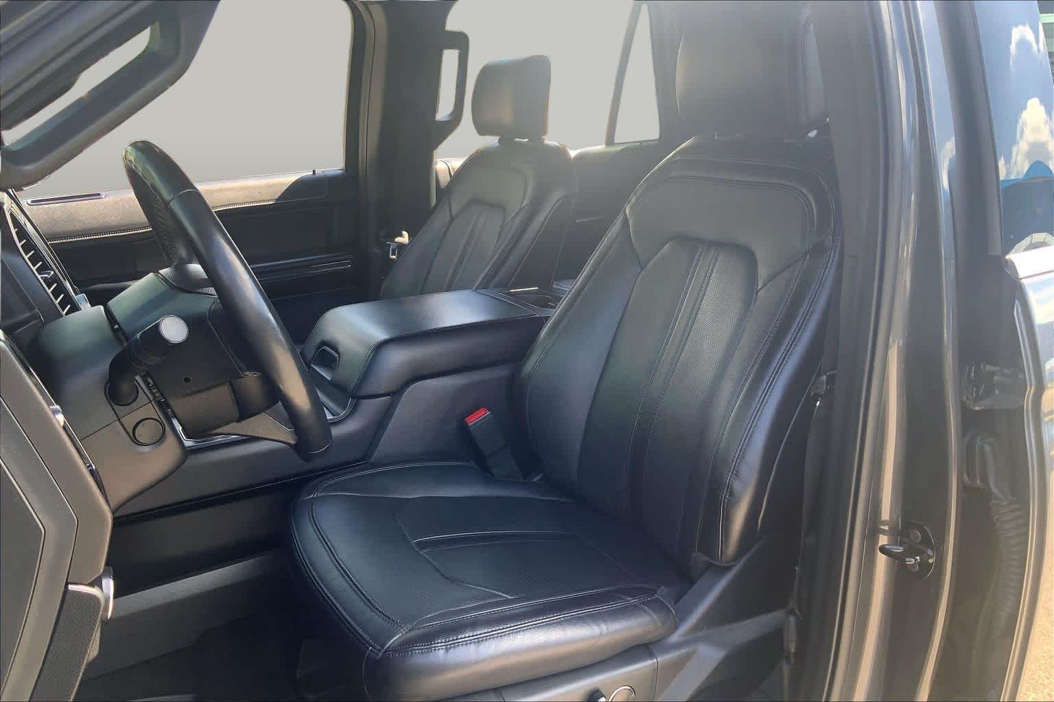 Used 2020 Magnetic Metallic Ford Limited image 8