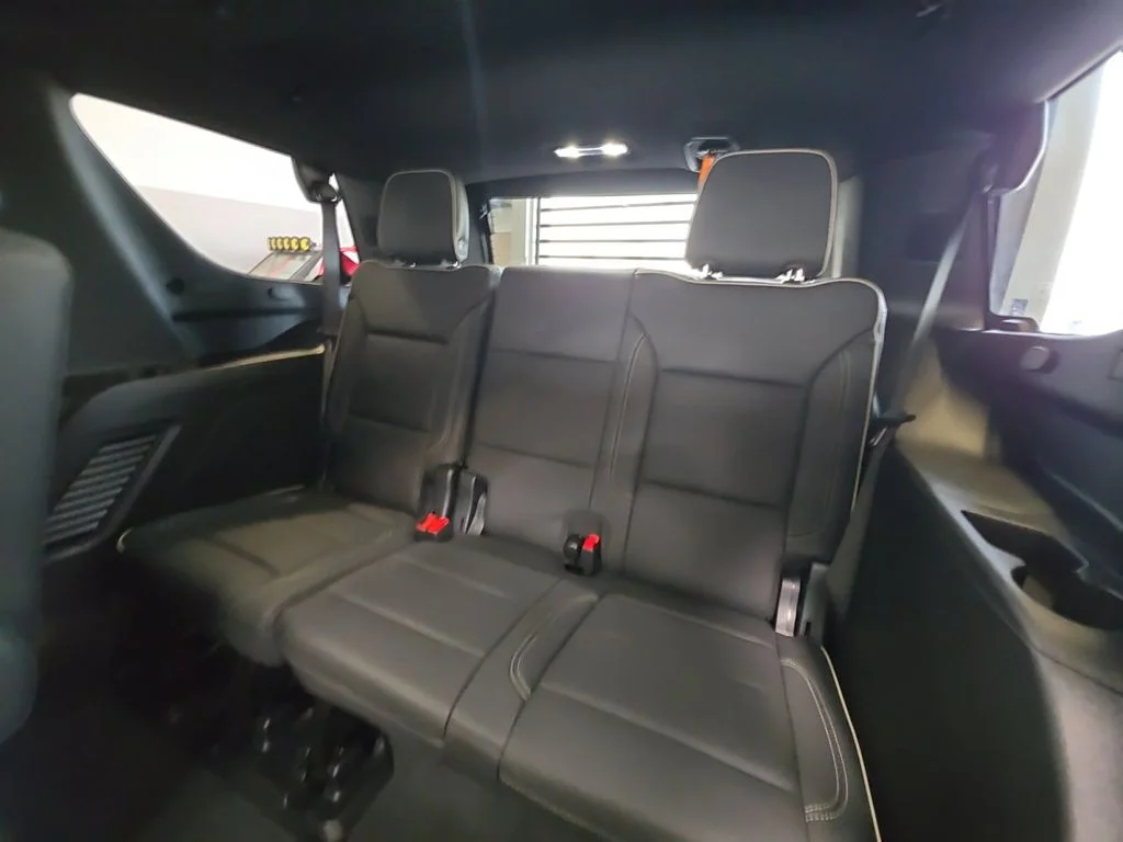 Used 2025 Black GMC Elevation image 28