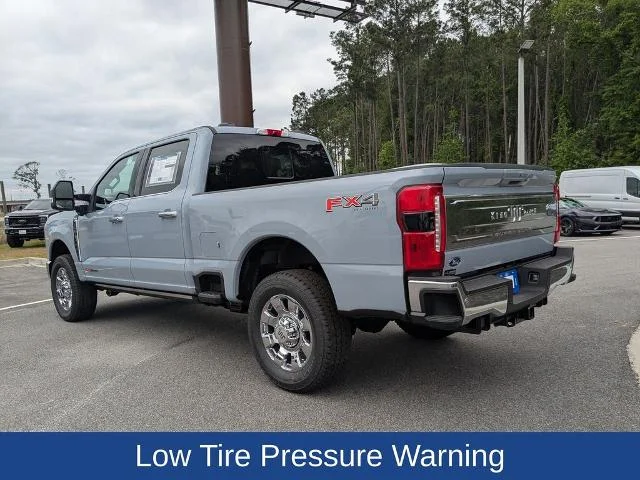 New 2026 Glacier Gray Metallic Tri-Coat Ford King Ranch image 39