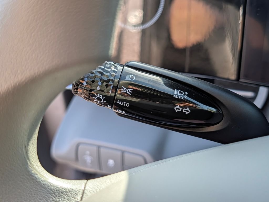 2024 Hyundai Elantra SEL - Photo 28