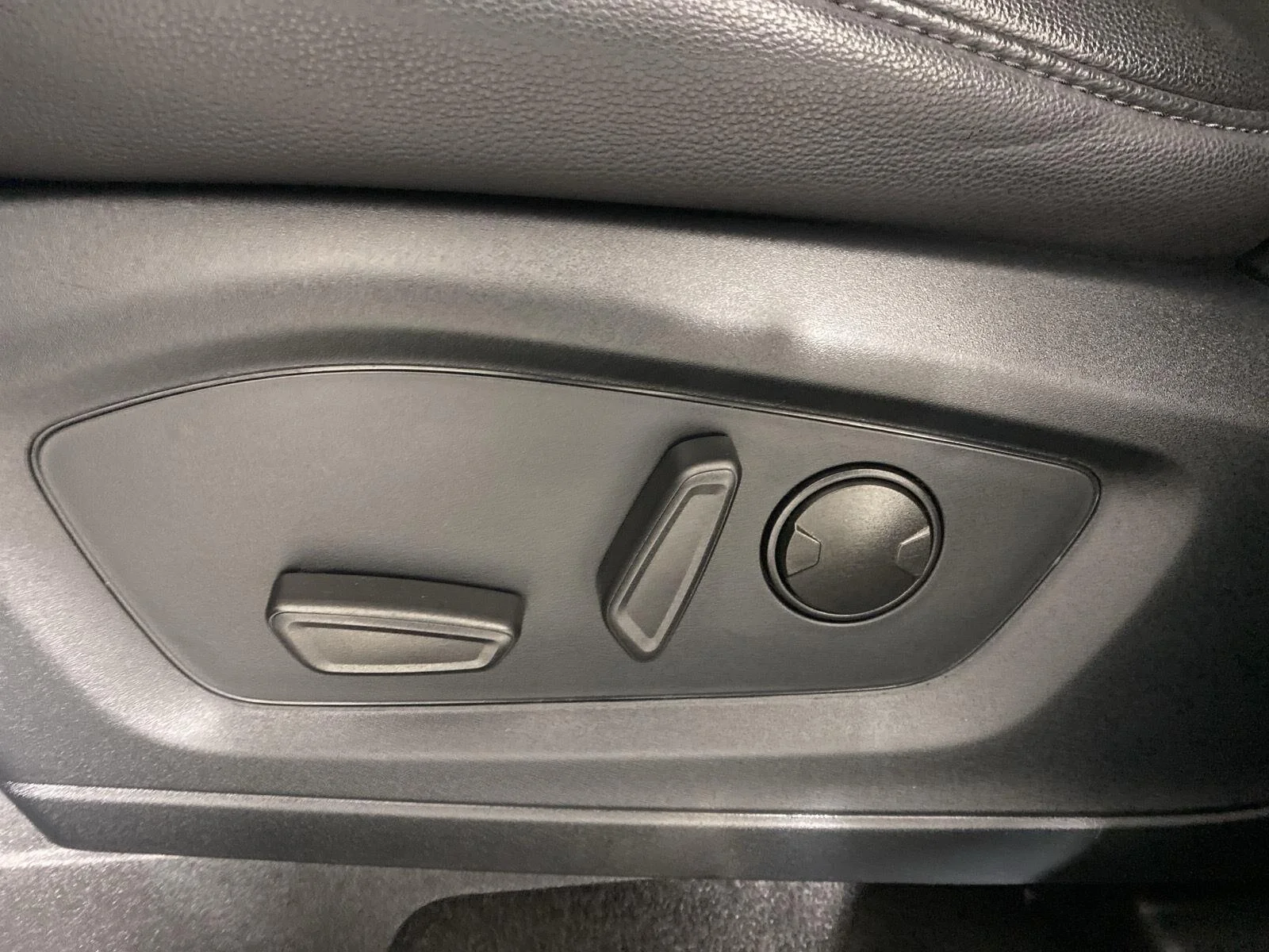 Used 2023 Carbonized Gray Ford ST-Line image 24