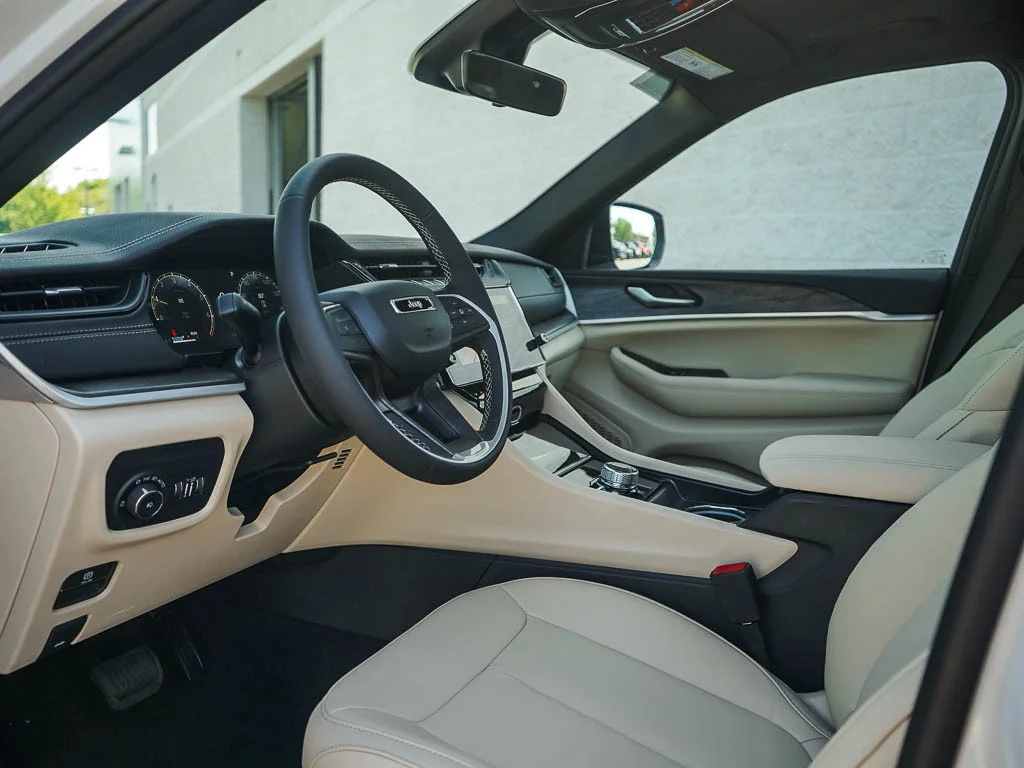 New 2026 Bright White Clearcoat Jeep Limited image 18