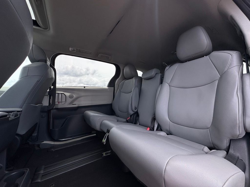 Used 2024 Silver Toyota XLE image 21