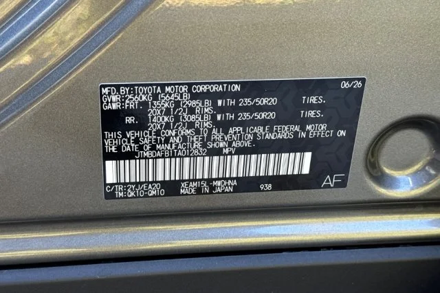 New 2026 Heavy Metal with Midnight Black Metallic roof <sup>1</sup> Toyota  Limited image 34