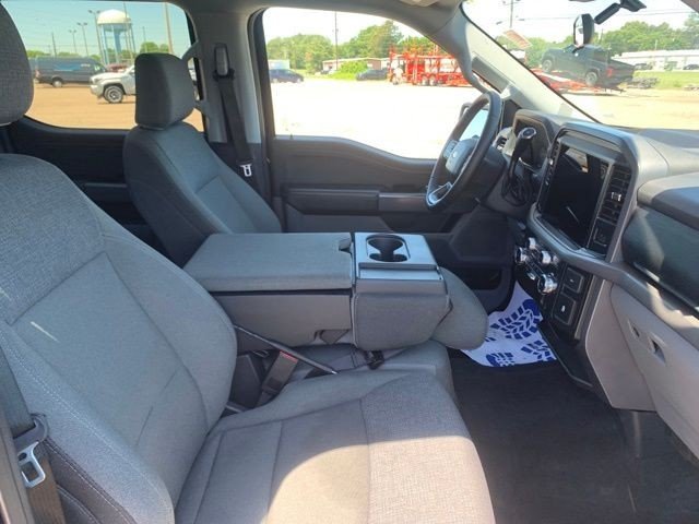 Used 2025 Black Ford XLT image 30