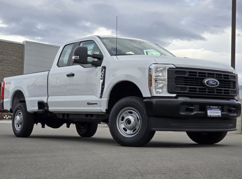 New 2026 Oxford White Ford XL image 2