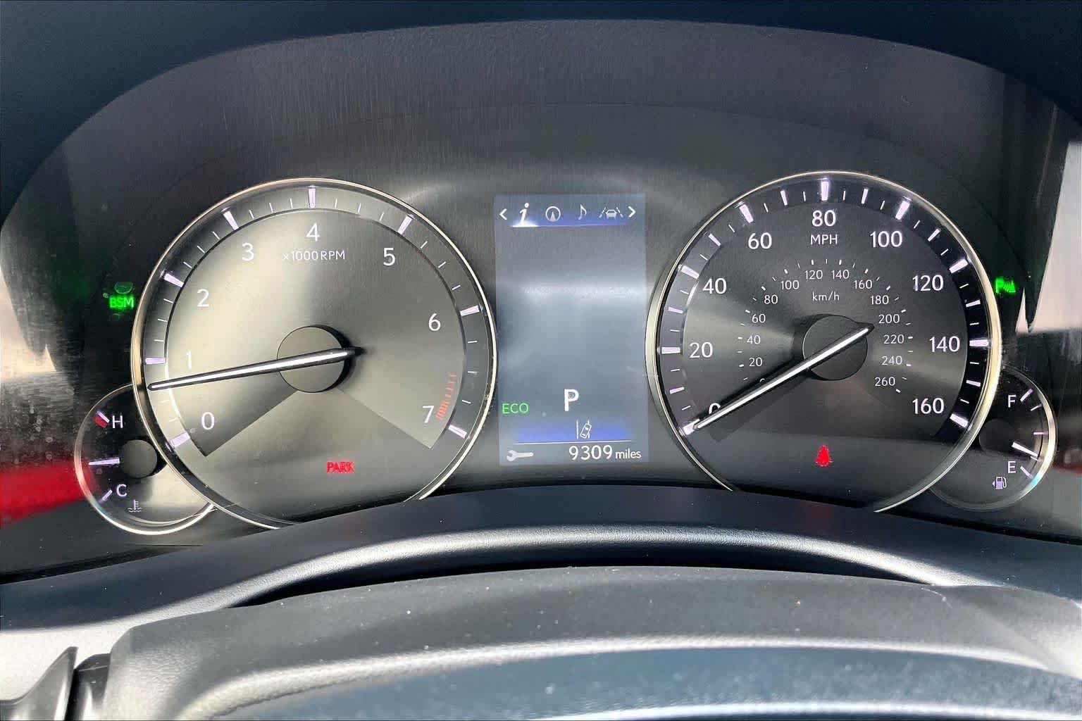Used 2019 Eminent White Pearl Lexus  image 27