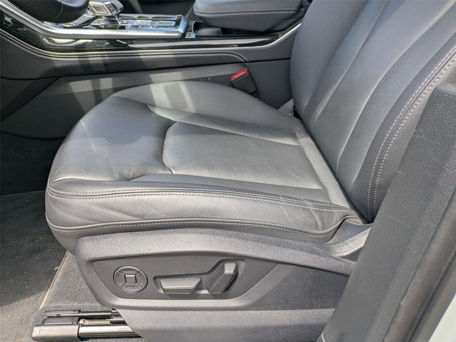 Used 2025 Glacier White Metallic Audi Premium Plus image 6