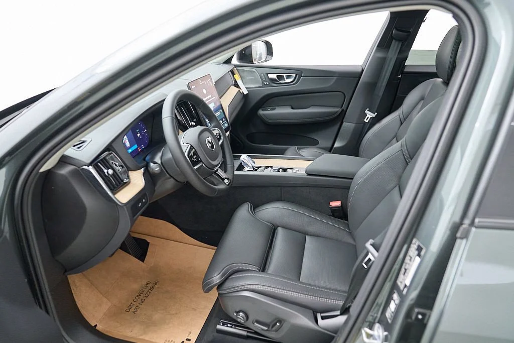New 2026 Forest Lake Volvo Ultra image 19