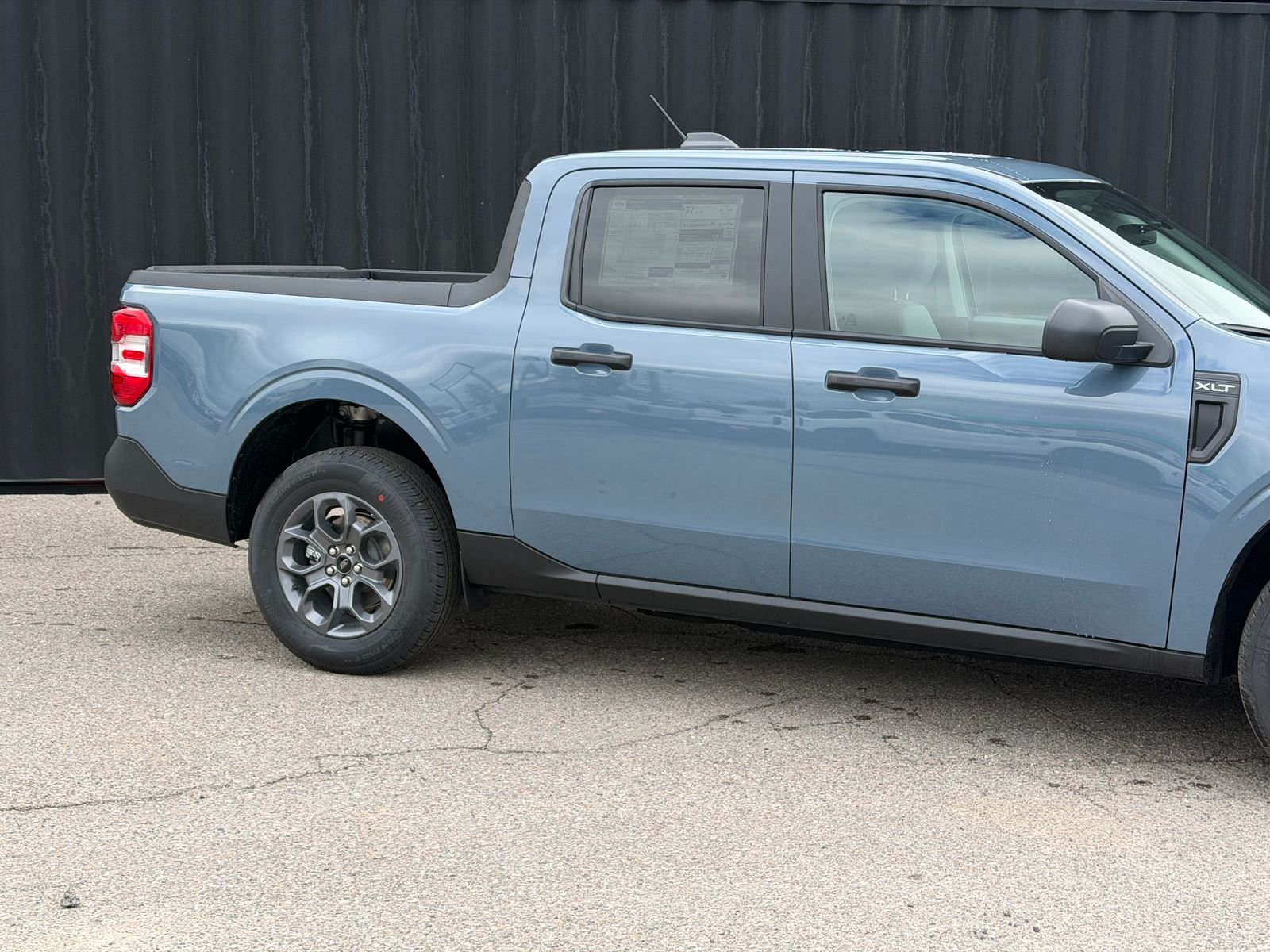 View vehicle photo 5
