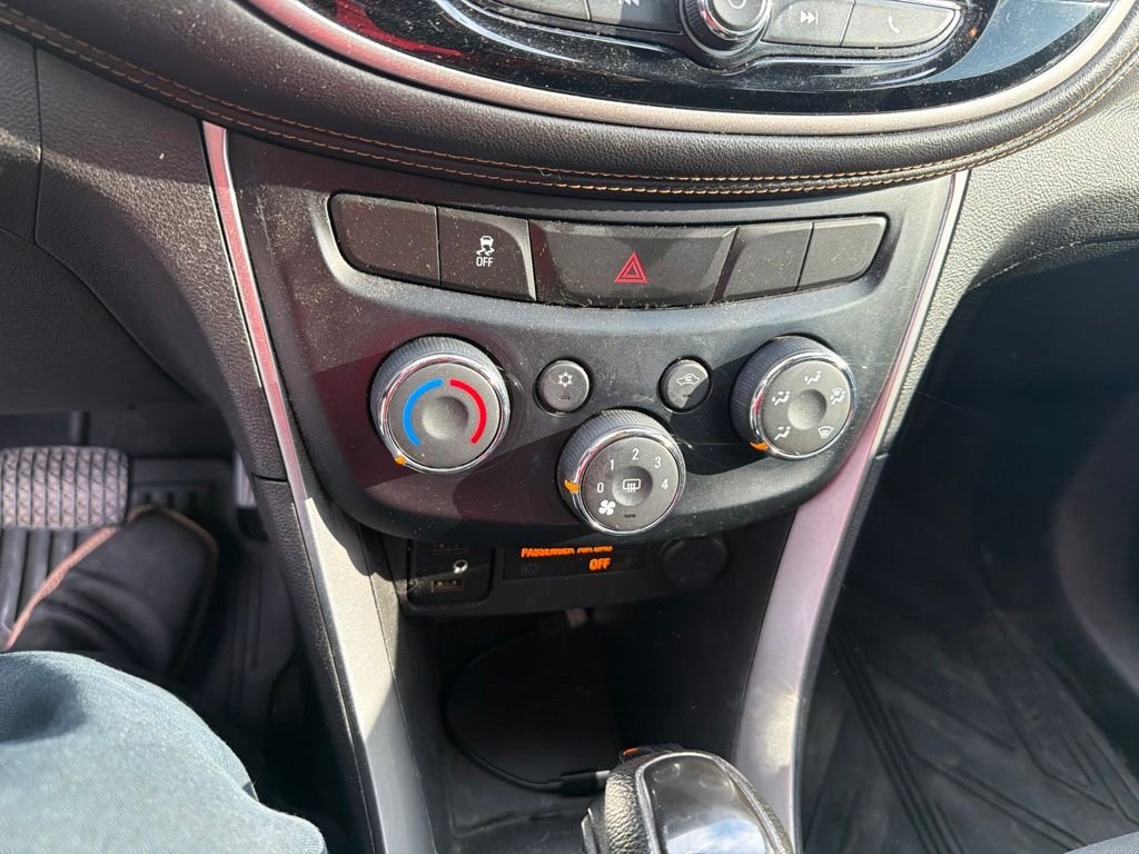 Used 2018 Black Chevrolet LS image 18