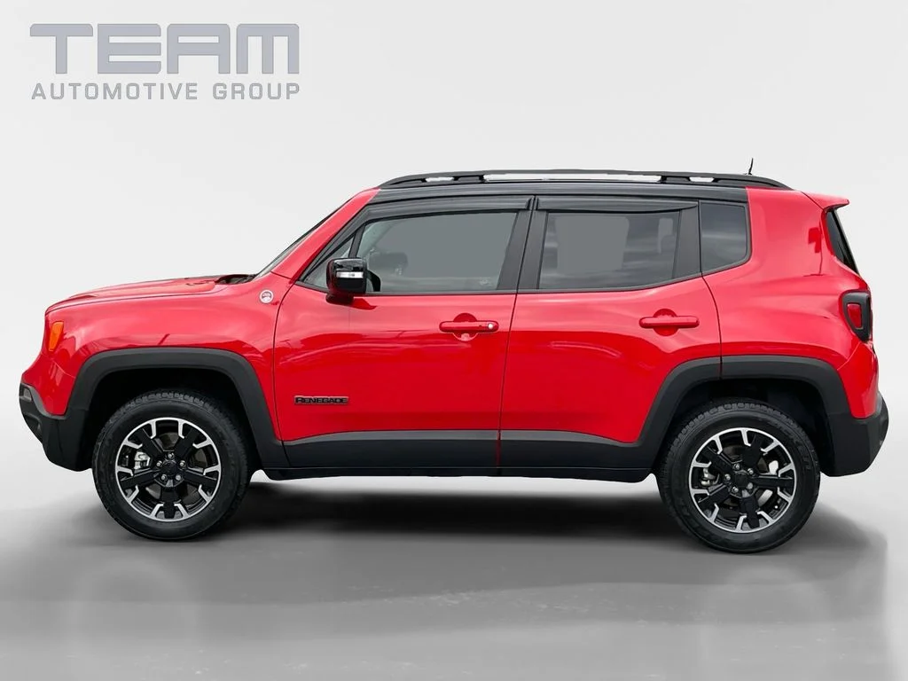 Used 2023 Red Jeep Trailhawk image 4