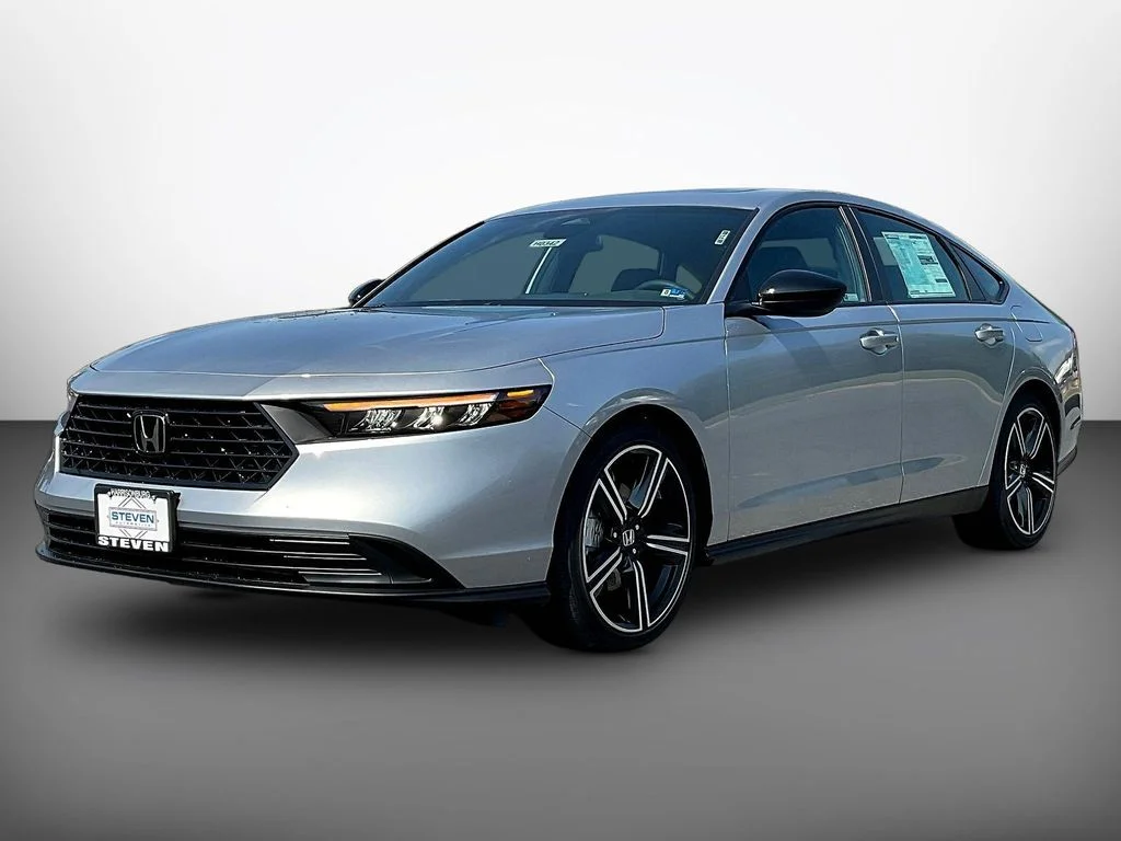 New 2026 Solar Silver Metallic Honda Sport Hybrid image 3