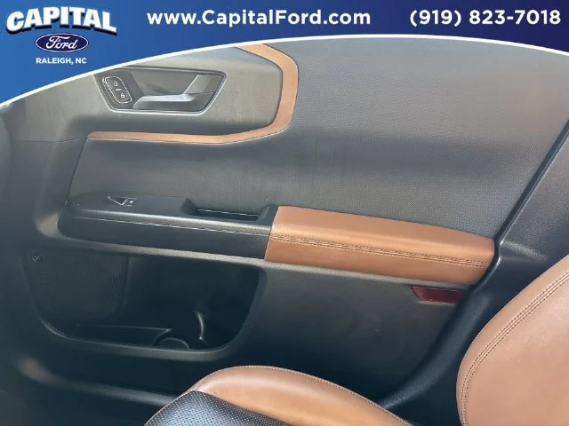 Used 2024 Gray Ford Badlands image 29