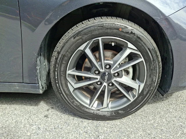 Used 2023 Gray Kia LXS image 13