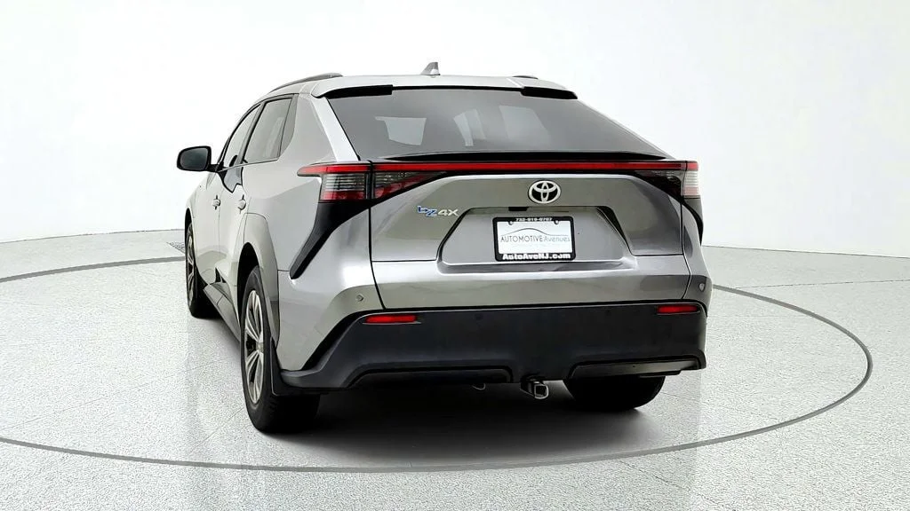 Used 2023 Heavy Metal Toyota XLE AWD w/ Weather Package image 6