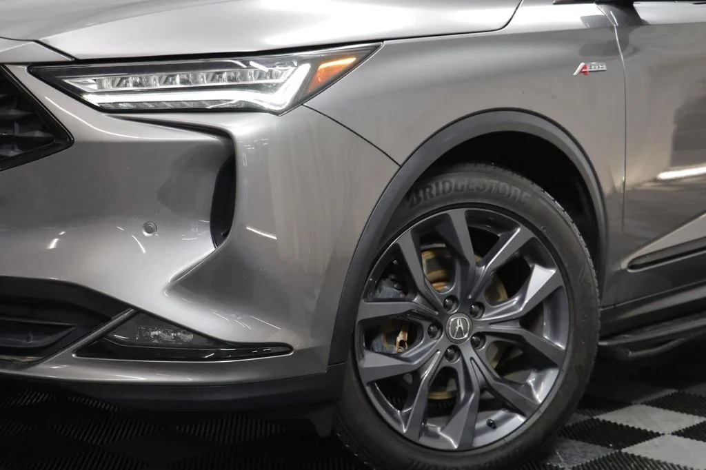 Used 2023 Liquid Carbon Metallic Acura A-Spec image 3