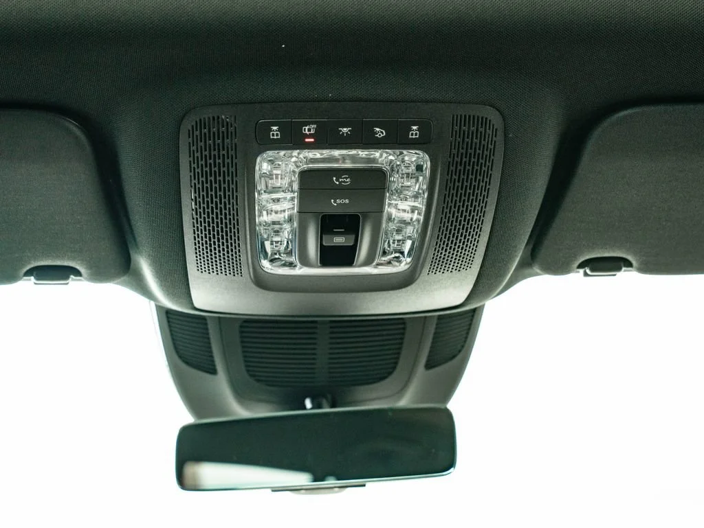 New 2026 Moonlight White Mercedes-Benz GLS 450 image 43