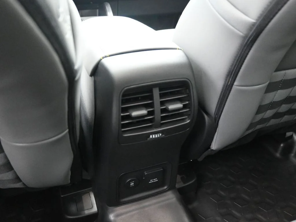 New 2026 Oxford White Ford Badlands image 20