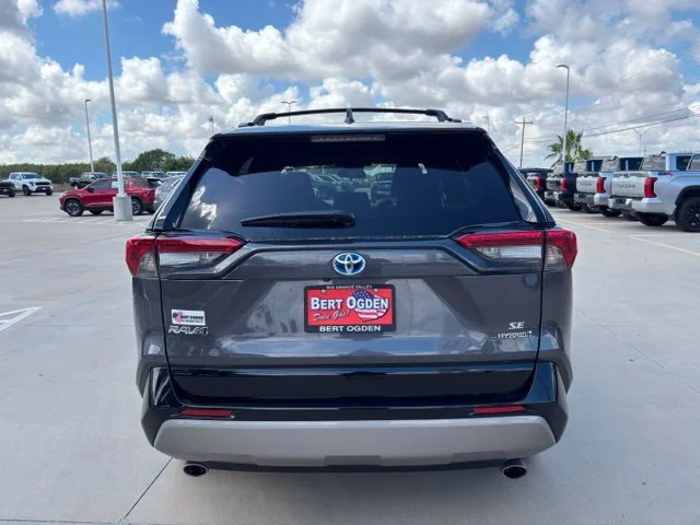 Used 2023 Gray Toyota SE image 5