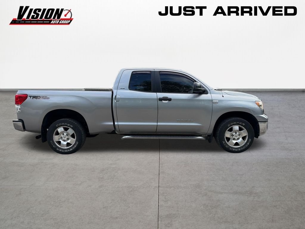 Used 2010 Silver Toyota Grade image 4