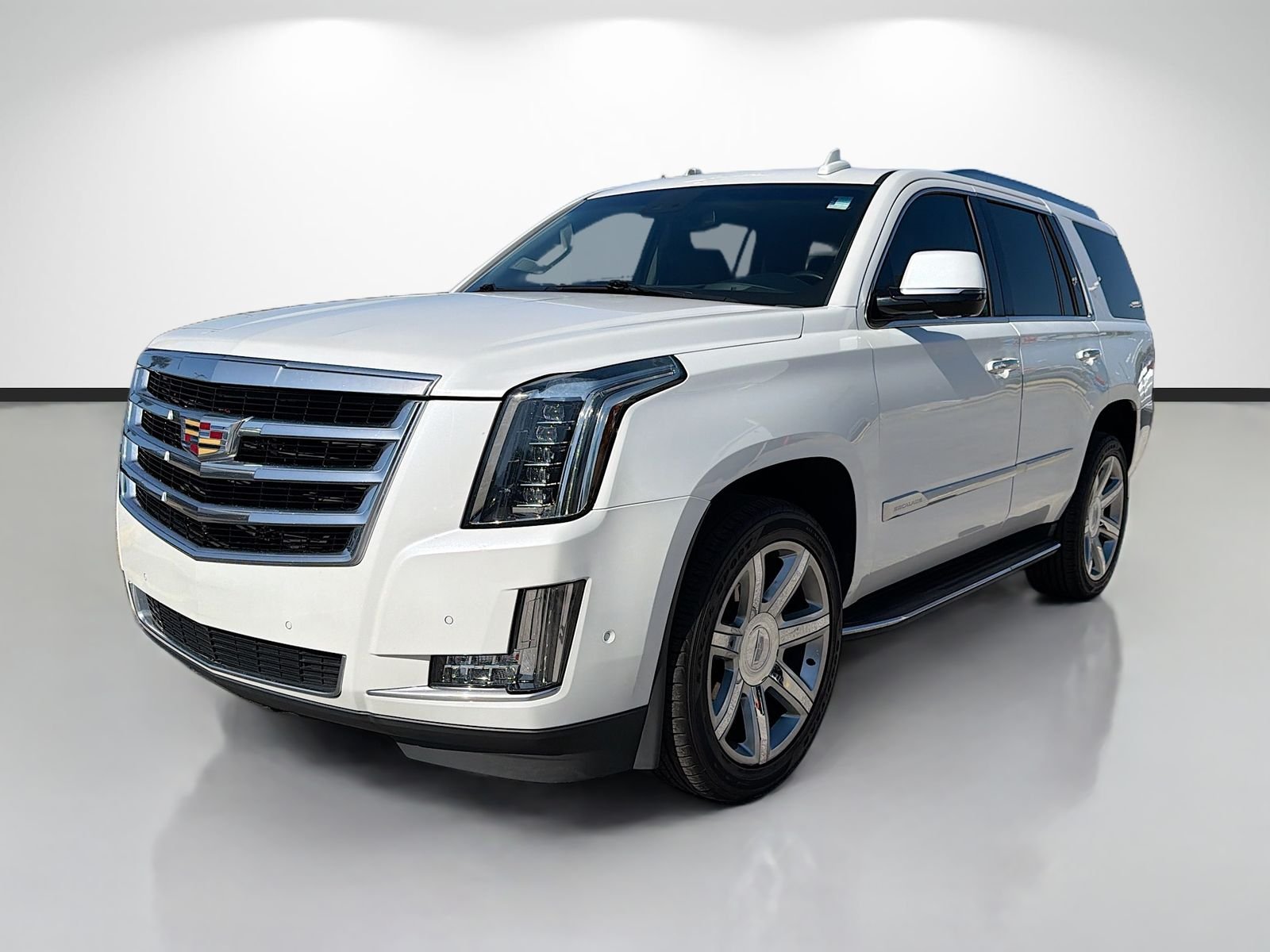 Used 2020 White Cadillac Luxury image 7