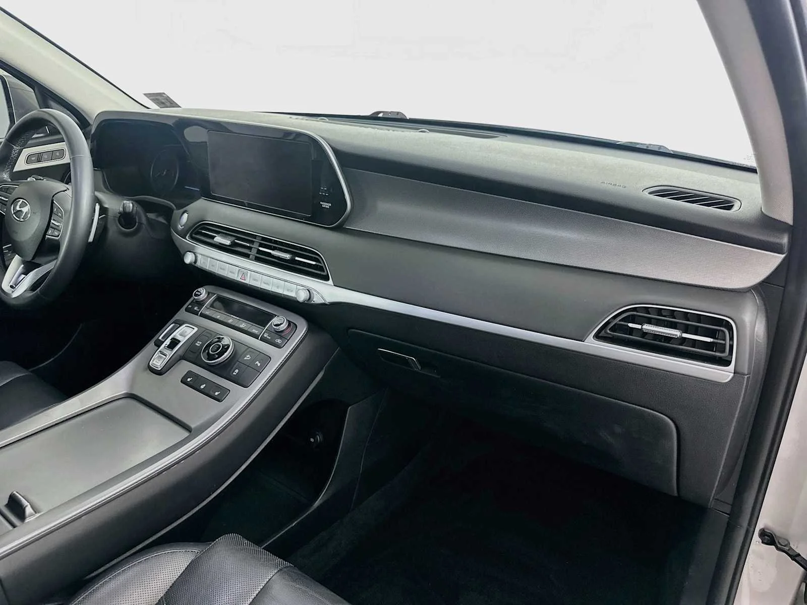Used 2022 Typhoon Silver Hyundai SEL image 30
