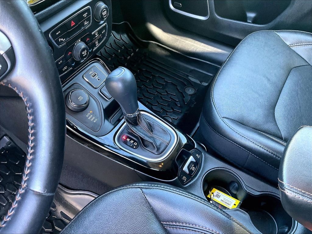 Used 2021 Gray Jeep Limited image 21