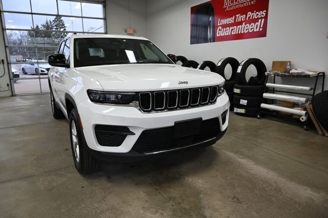 2023 Jeep Grand Cherokee Laredo - Photo 3