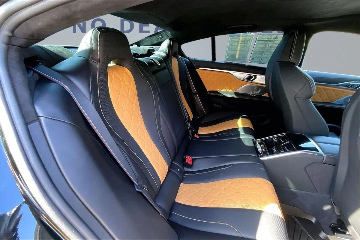 Used 2022  BMW Competition image 25