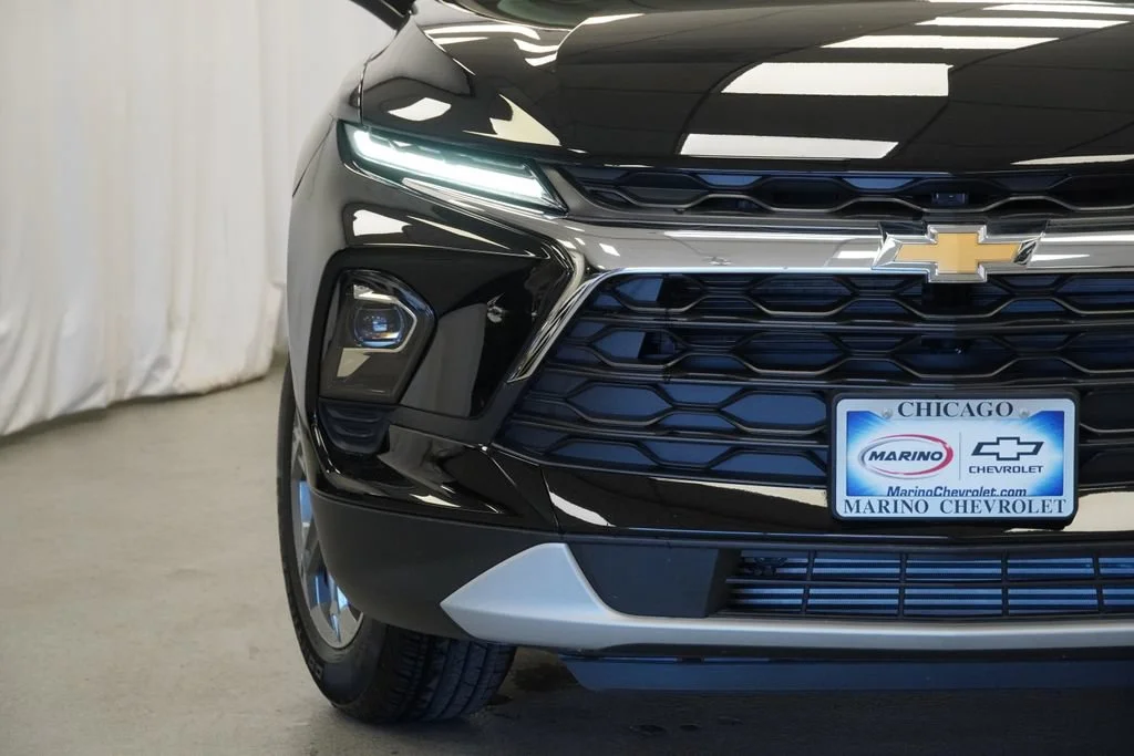 New 2026 Black Chevrolet 2LT image 33