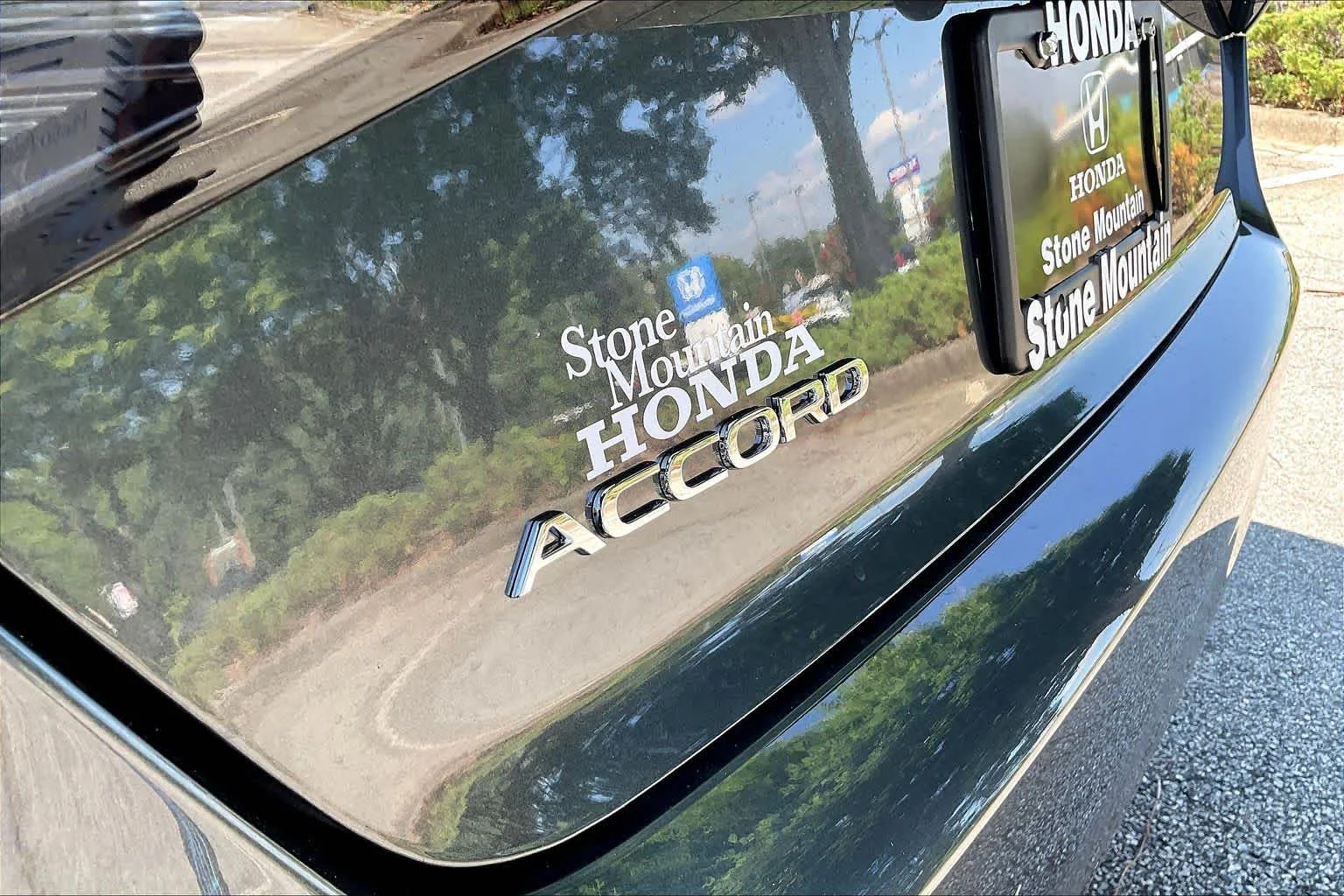 New 2026 Meteorite Gray Metallic Honda SE image 15