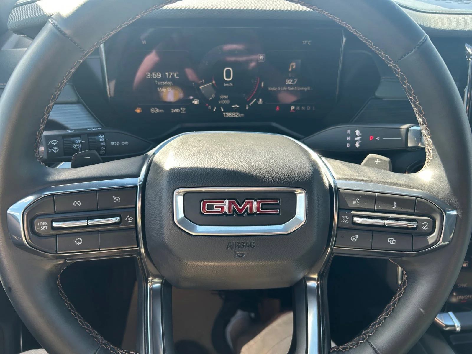 Used 2025 Red GMC AT4 AWD image 22