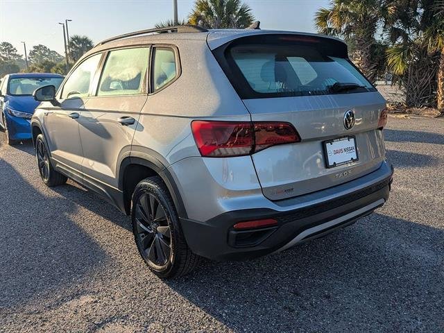 Used 2024  Volkswagen S image 6