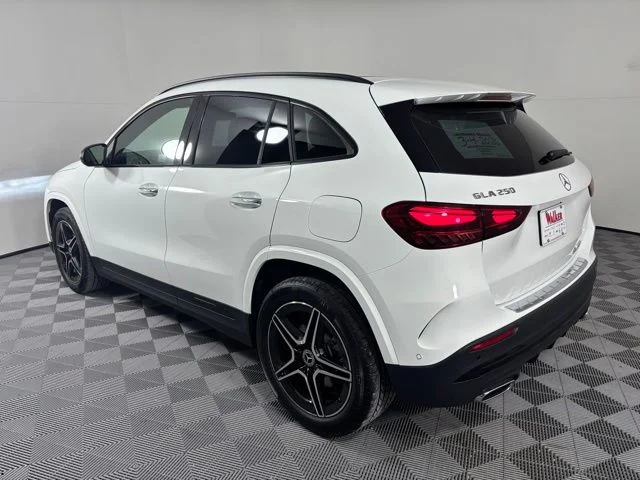 New 2026 Polar White Mercedes-Benz GLA 250 image 5