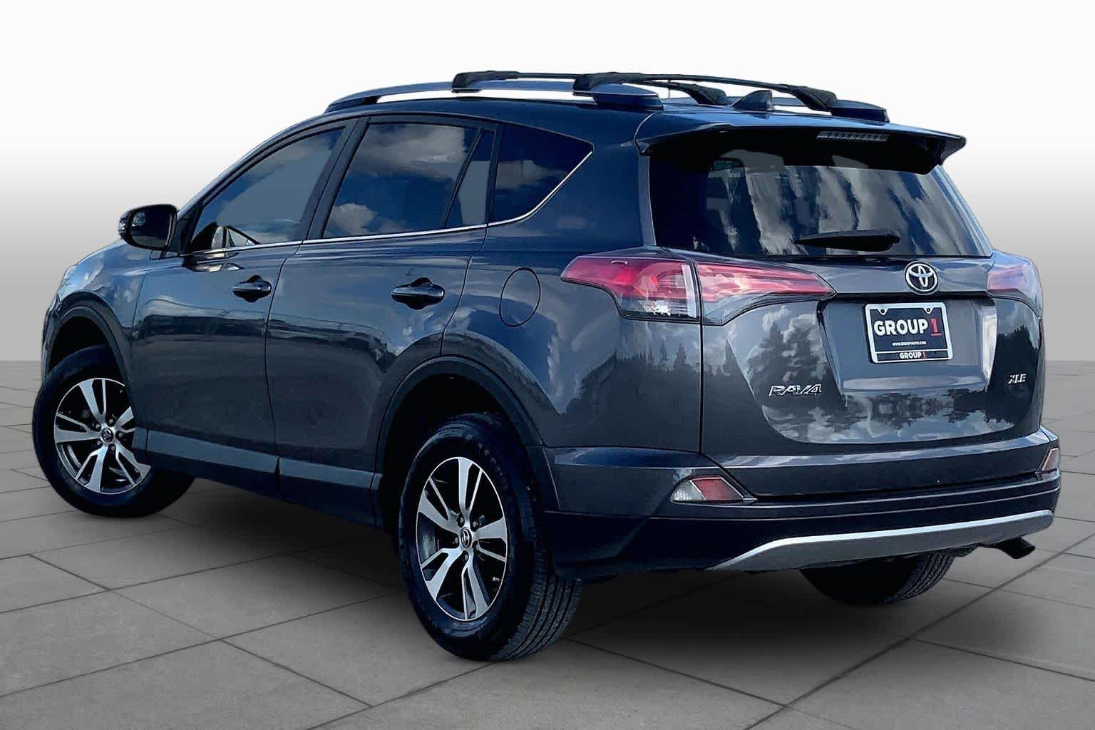 Used 2017 Magnetic Gray Metallic Toyota XLE image 12