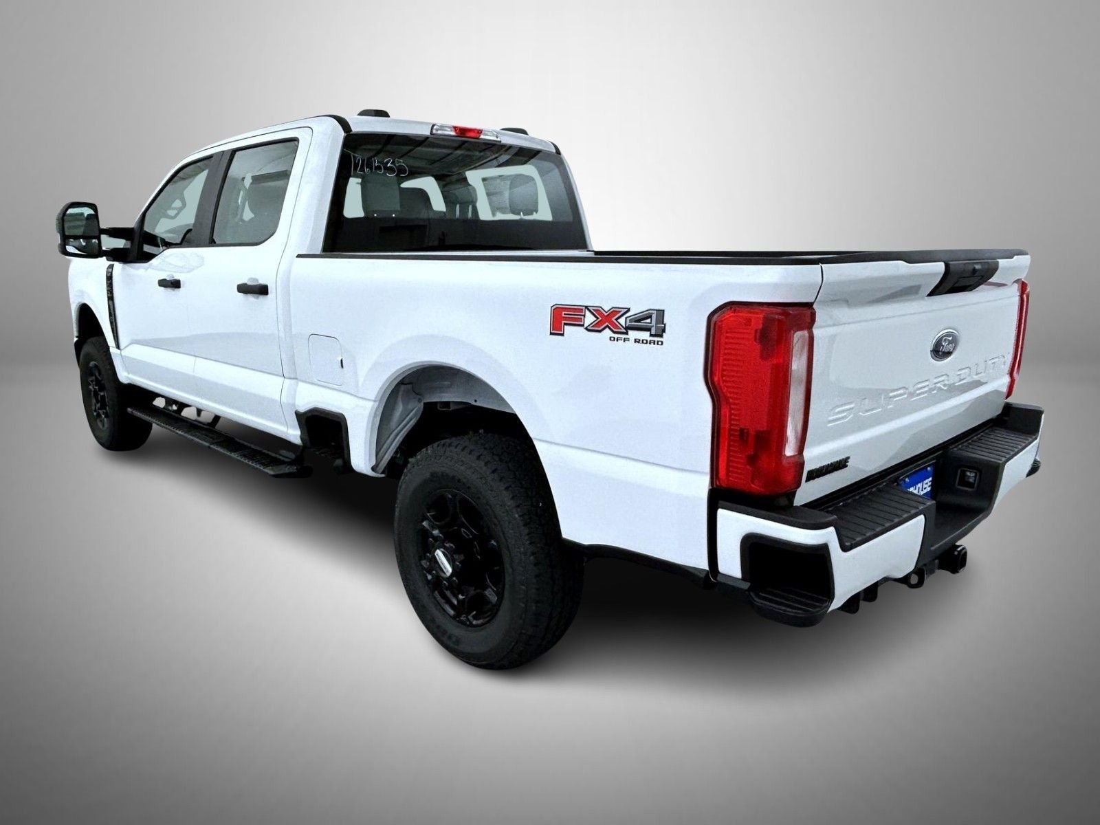 New 2026 Oxford White Ford XL image 7