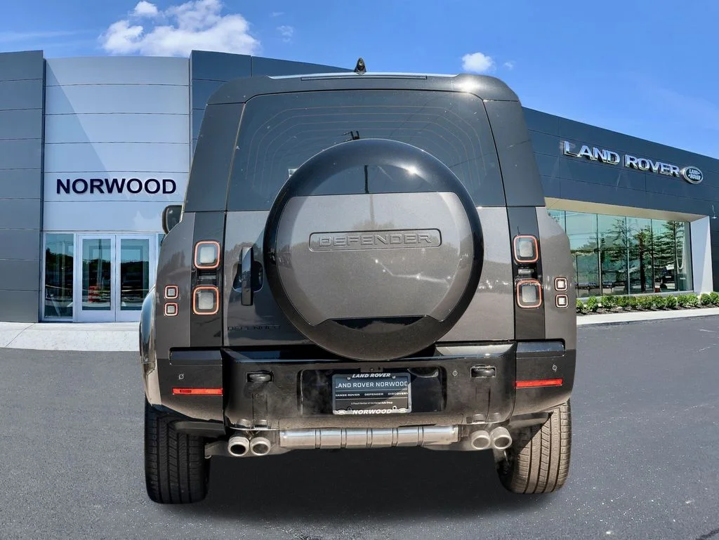 New 2026 Carpathian Grey Land Rover V8 image 5