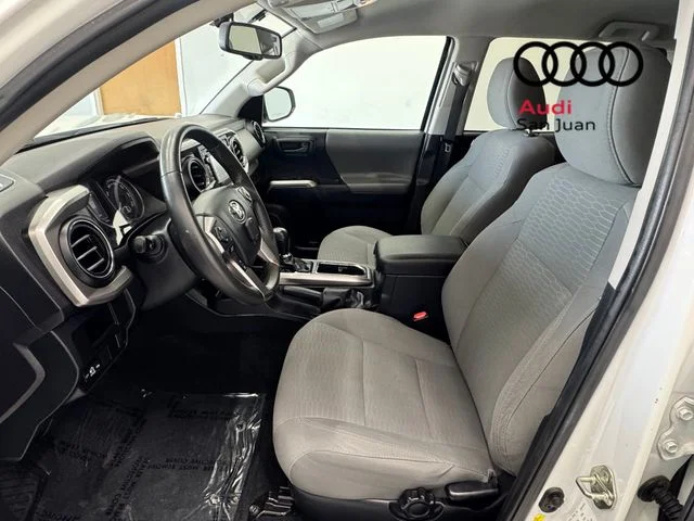 Used 2017 White Toyota SR5 image 23