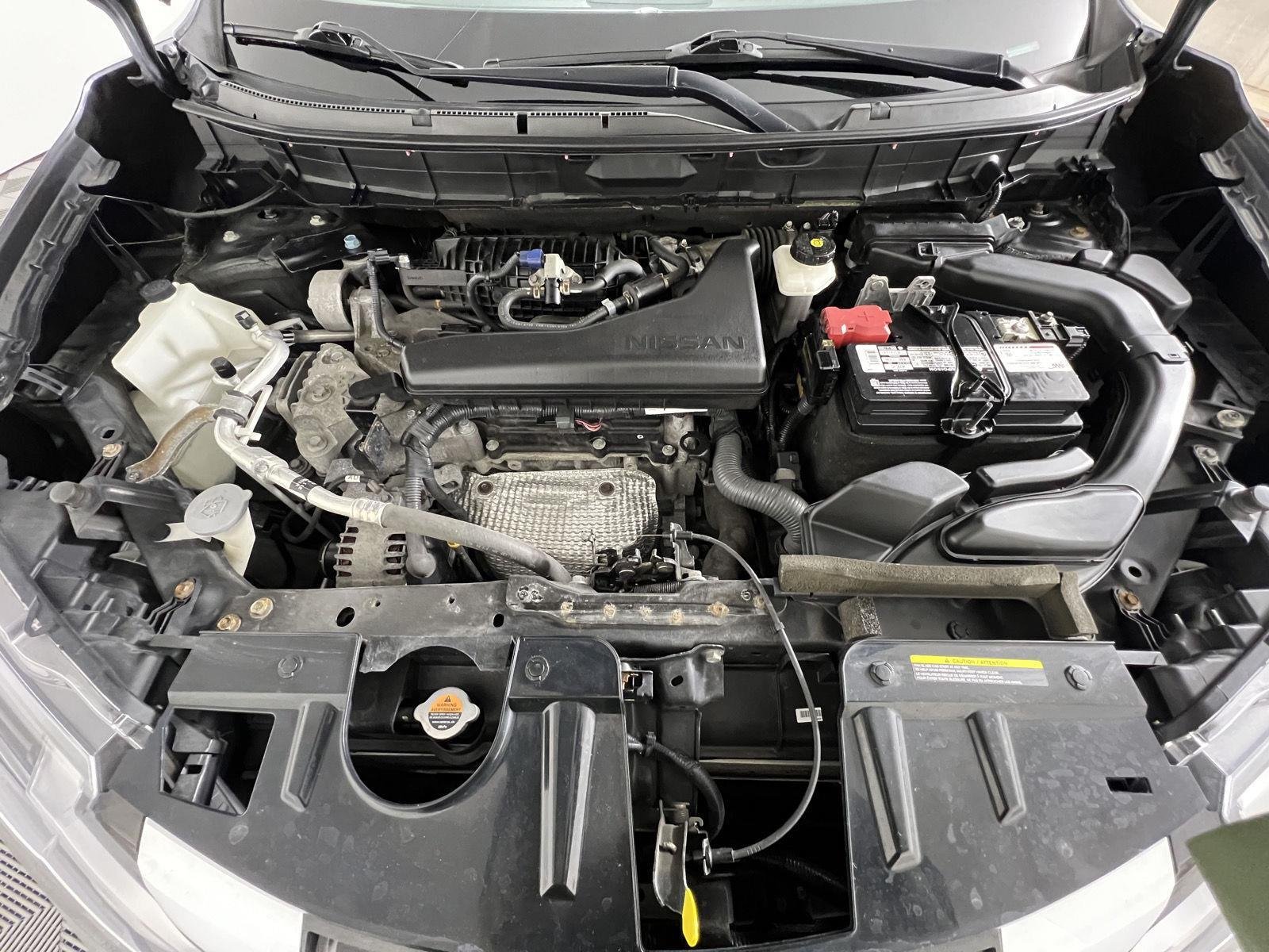 Used 2019 Gun Metallic Nissan SL image 22