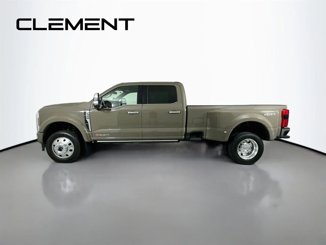 Used 2026 Gray Ford Platinum image 6