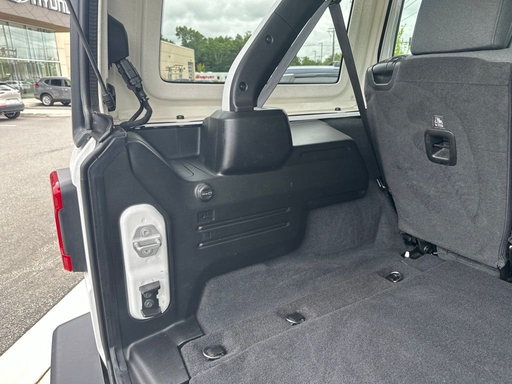 Used 2025 White Jeep Rubicon image 22