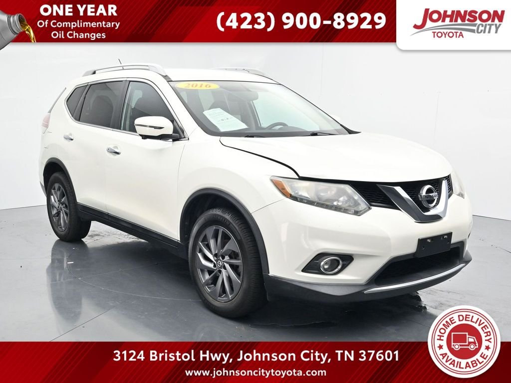 Used 2016 White Nissan SL image 1