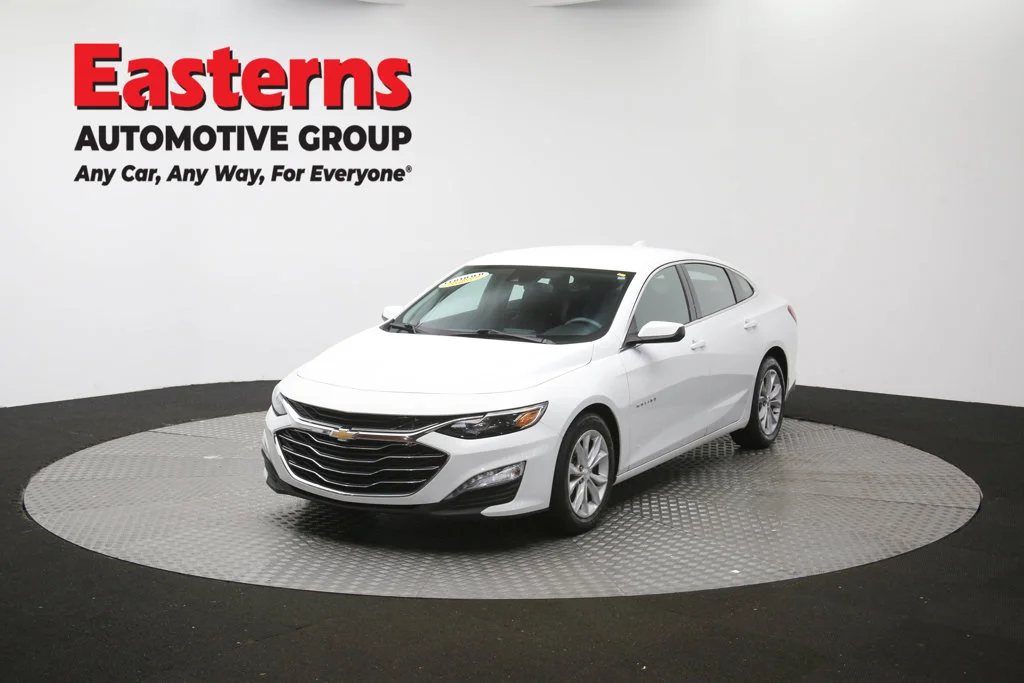 Used 2025 White Chevrolet LT image 57